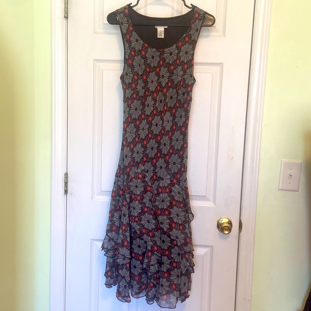 Amanda Lane Sheer Floral Print Dress 
Ruffle Detail Black Red White Size 10